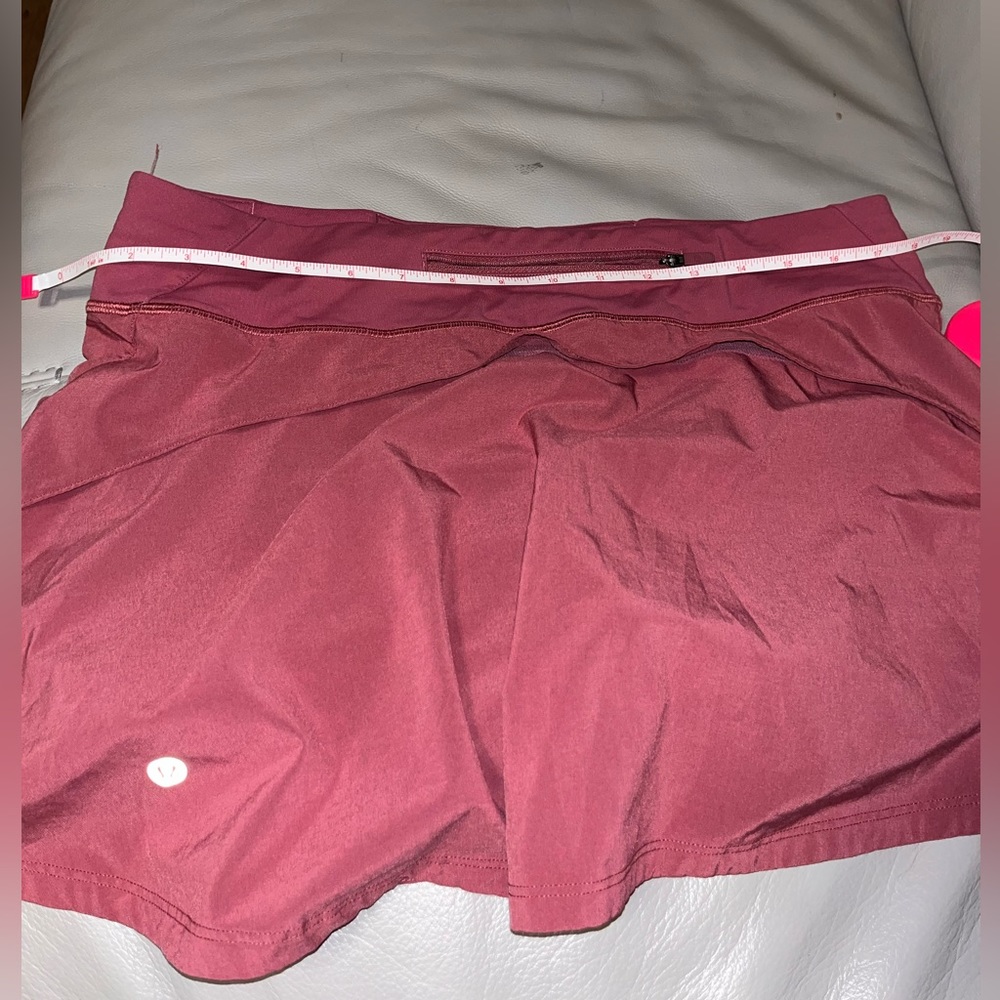 LULULEMON Play Off The Pleats Skirt SZ 10 "Misty Merlot" - Picture 10 of 13